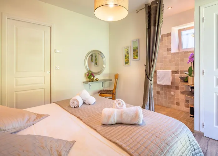 Domaine De Campagnac - & Sauna 4*